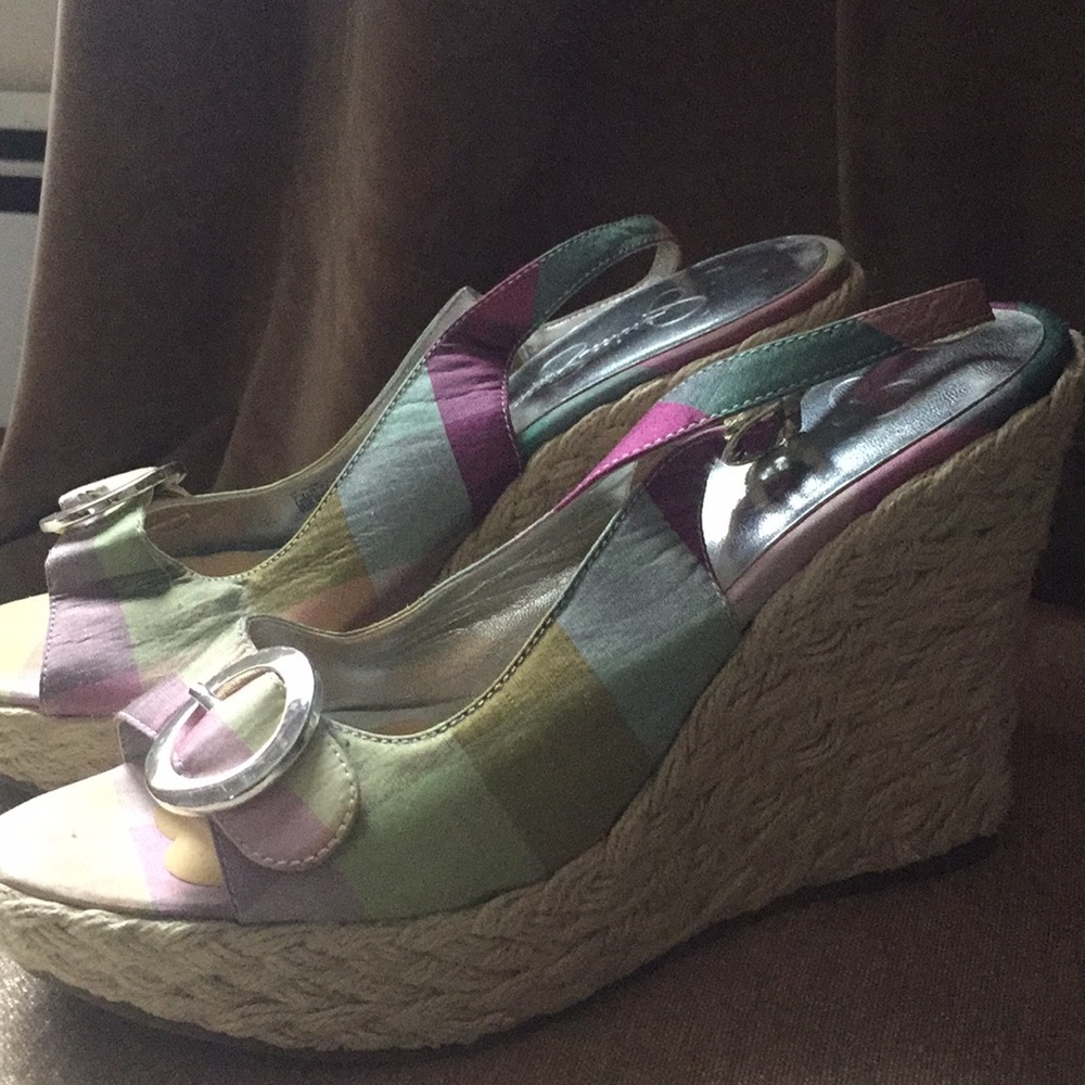 Jessica Simpson summer wedge